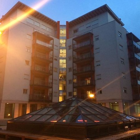 Ruud Vox Apartment Timisoara Ngoại thất bức ảnh